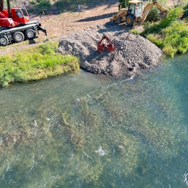Rogue River spawning gravel 2.jpeg
