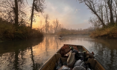 HbR waterfowl hunt on water