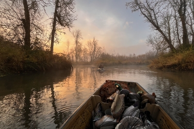 HbR waterfowl hunt on water