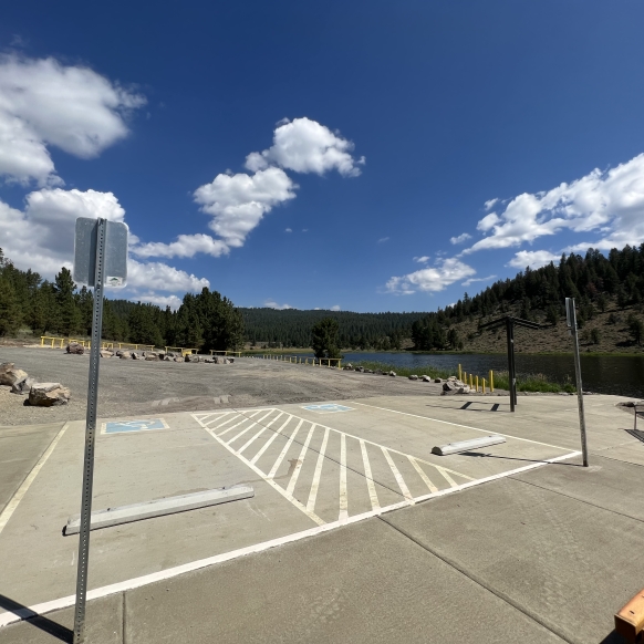 ADA Parking spots Yellowjacket Lake